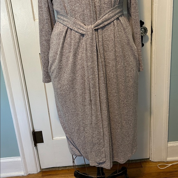 NATORI Lightweight Robe - Picture 6 of 9